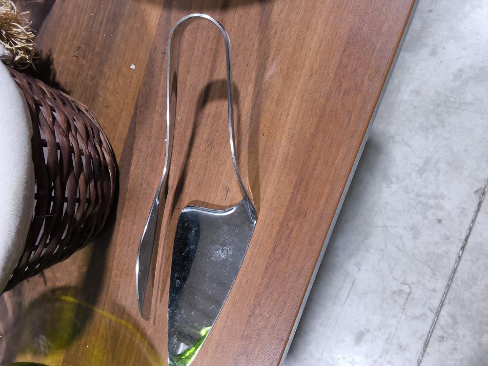 PELLE A TARTE