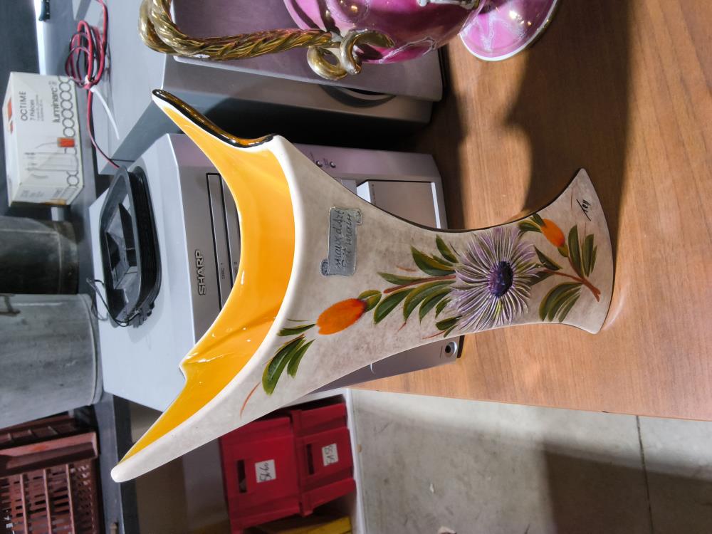 VASE DESIGN TEN 