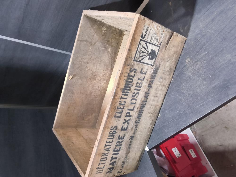 CAISSE MUNITIONS 