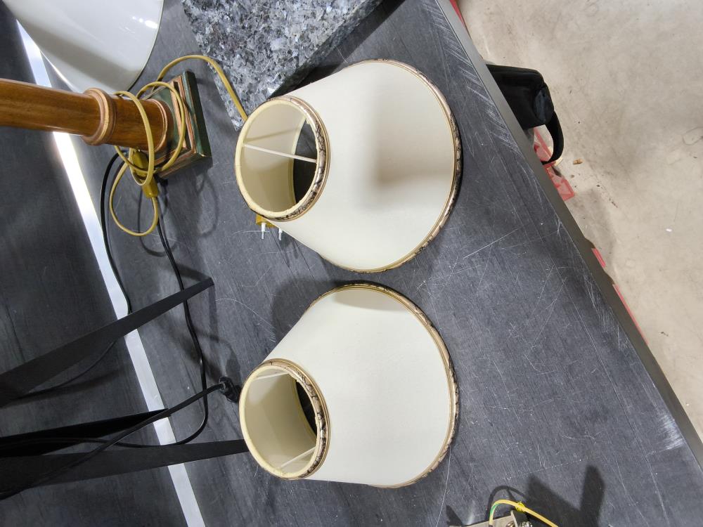 CHAPEAU POUR LAMPE BLANC