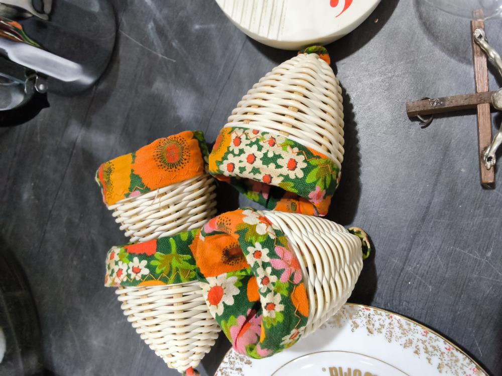 LOT DE 4 MINI PANIERS 