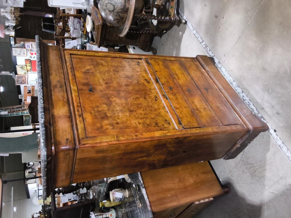 SECRÉTAIRE MARBRE 5 TIROIRS ET 1 PORTE 
