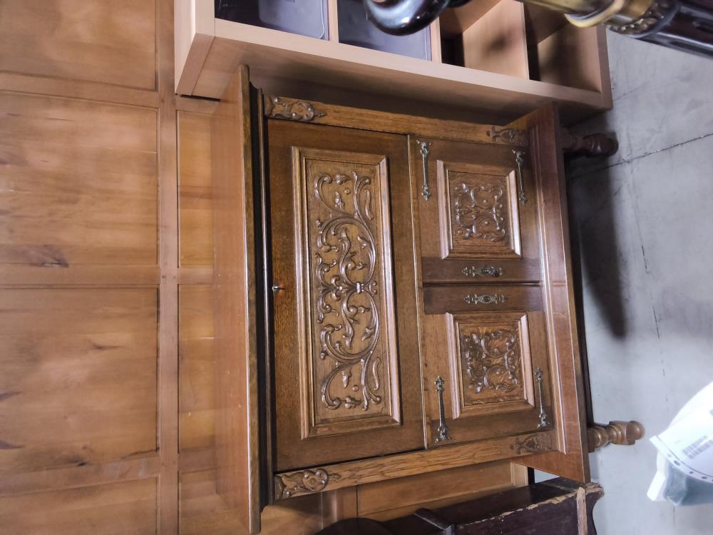 BAR 3 PORTES SCULPTEE