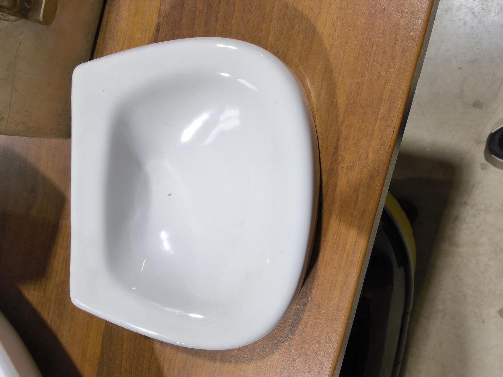 PORTE SAVON CÉRAMIQUE 