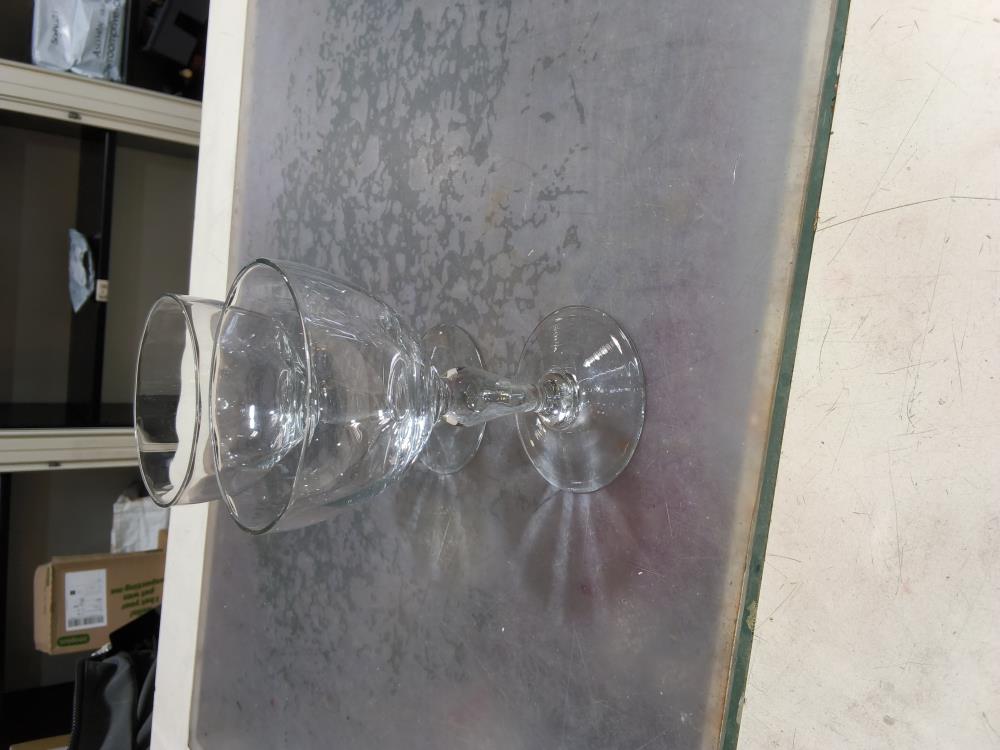 LOT DE 2 VERRES A VIN ANCIEN 