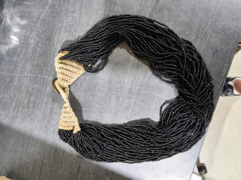 COLLIER 