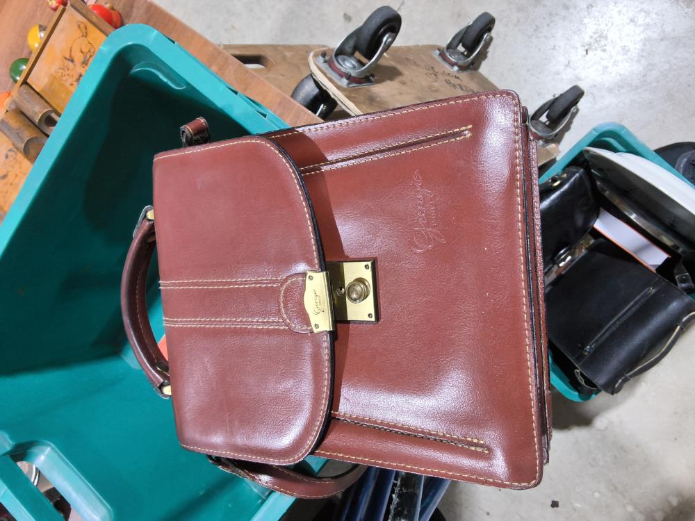 SACOCHE CUIR GIORGIO PARIS