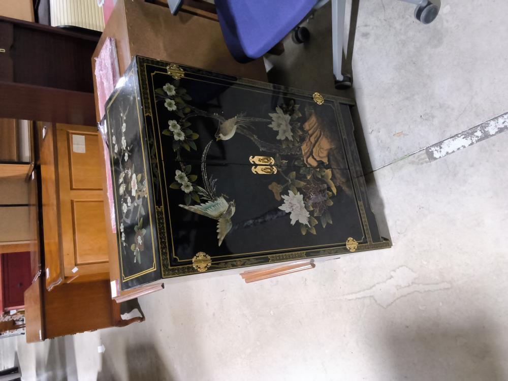 MEUBLE CHINOIS 2 PORTES 