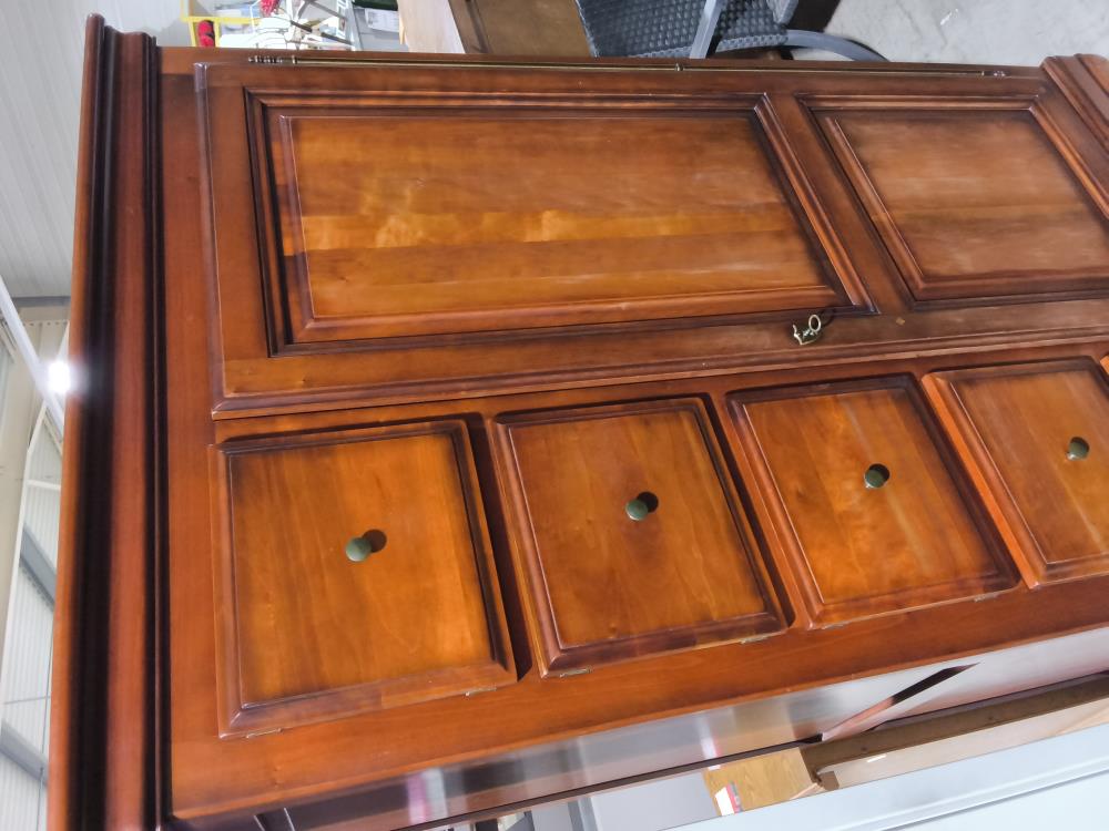 MEUBLE MERISIER 1 PORTE ET 5 PORTES CLAPETS