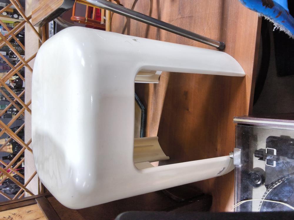 TABOURET BLANC 