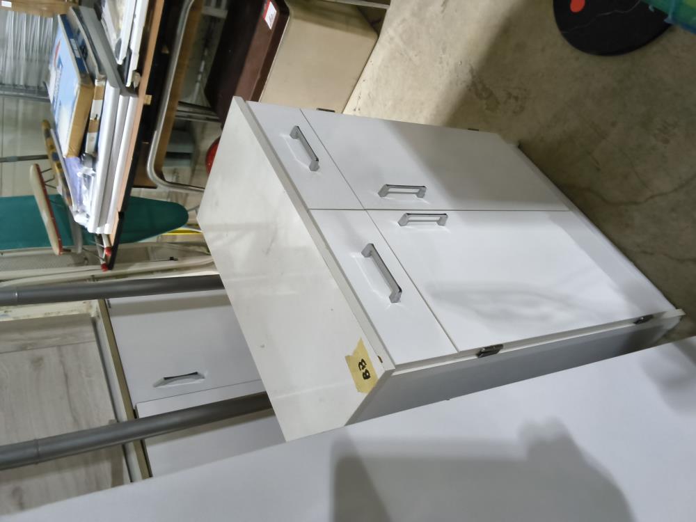 MEUBLE SDB BLANC 2 PORTES  2 TIROIRS 