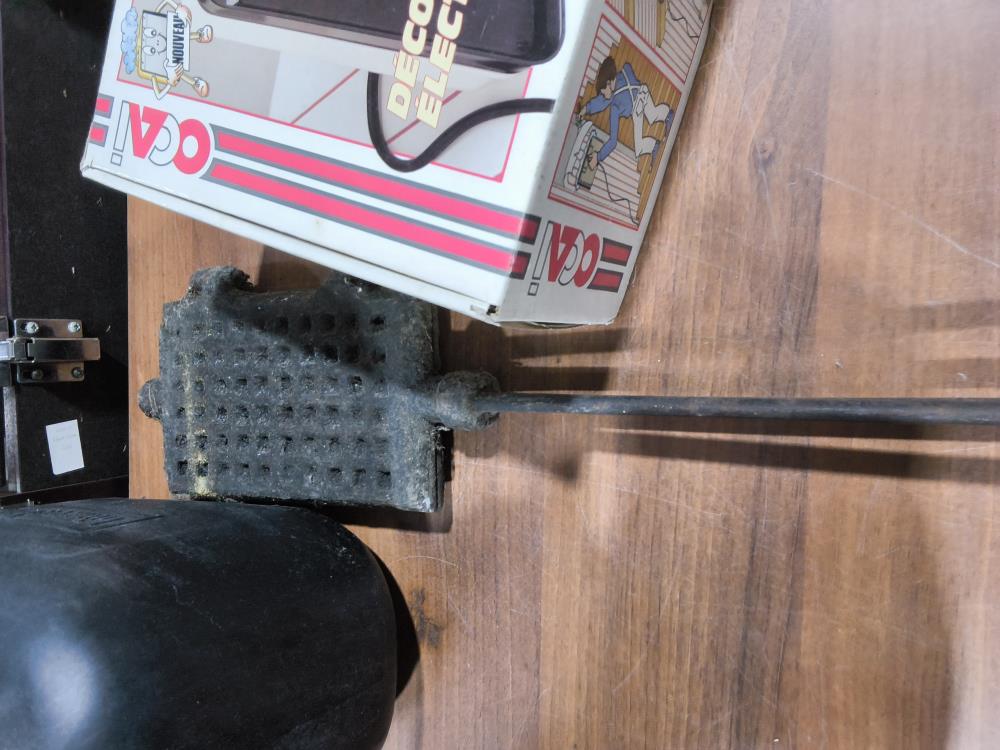 GAUFRIER ANCIEN FONTE 