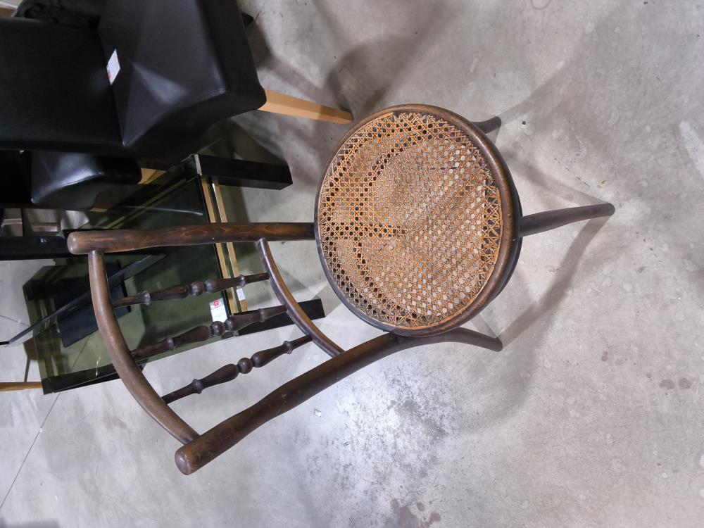 CHAISE ANCIENNE CANNÉE 