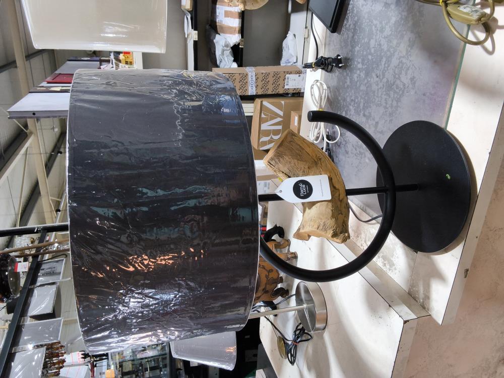 LAMPE A POSER MÉTAL AVEC BOIS FLOTTÉ