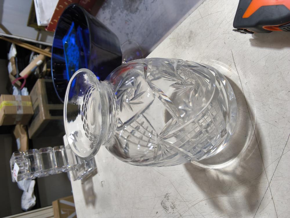 VASE CRISTAL DANS L'ÉTAT 