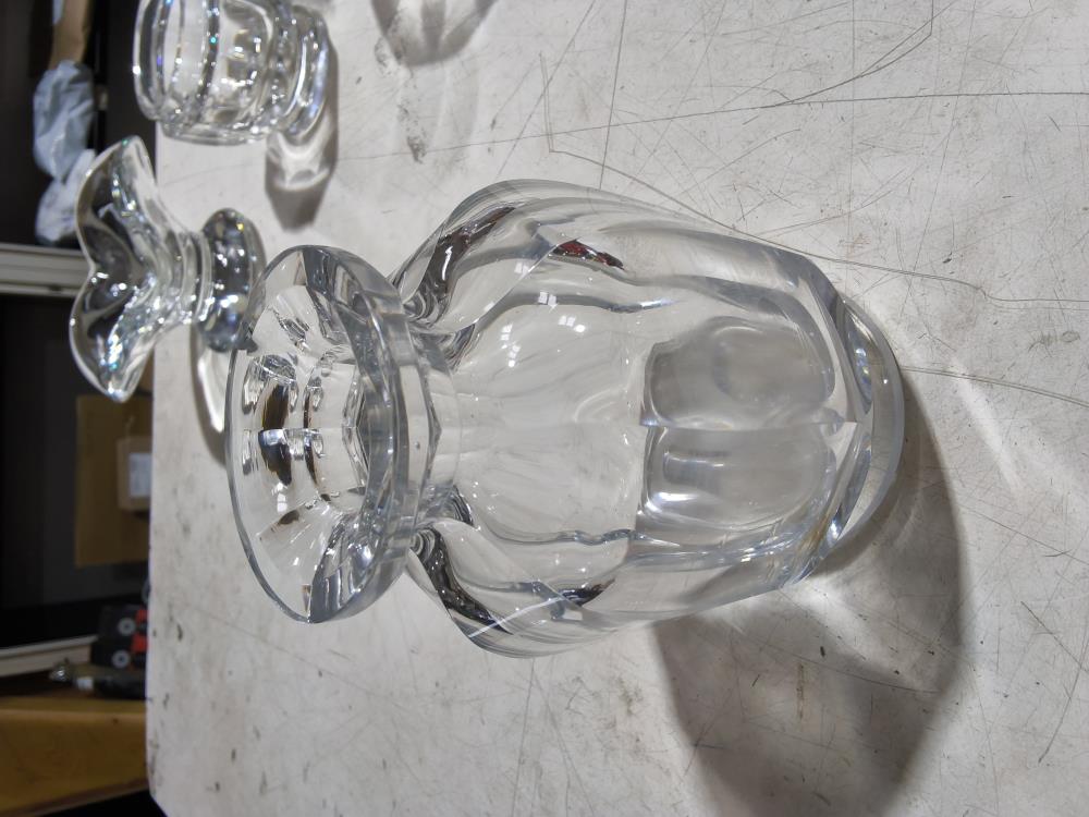 VASE BACCARAT DANS L'ÉTAT 