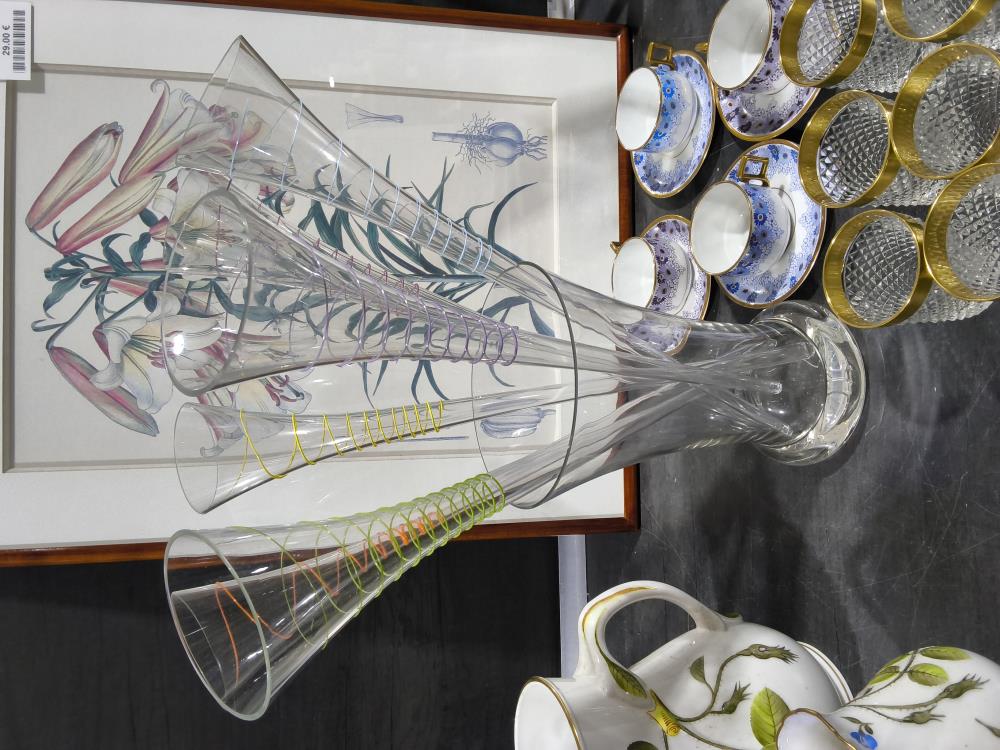 ENSEMBLE DE 6 FLUTES A CHAMPAGNE COULEUR 