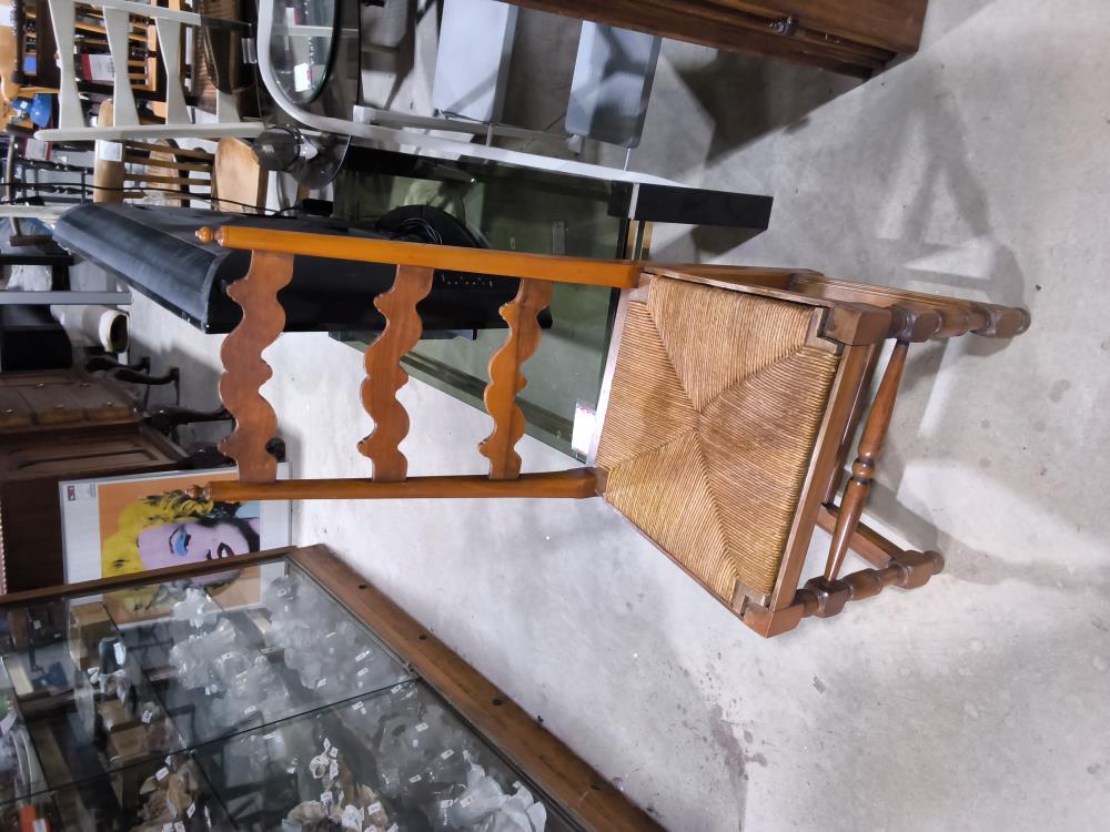 CHAISE PAILLEE 