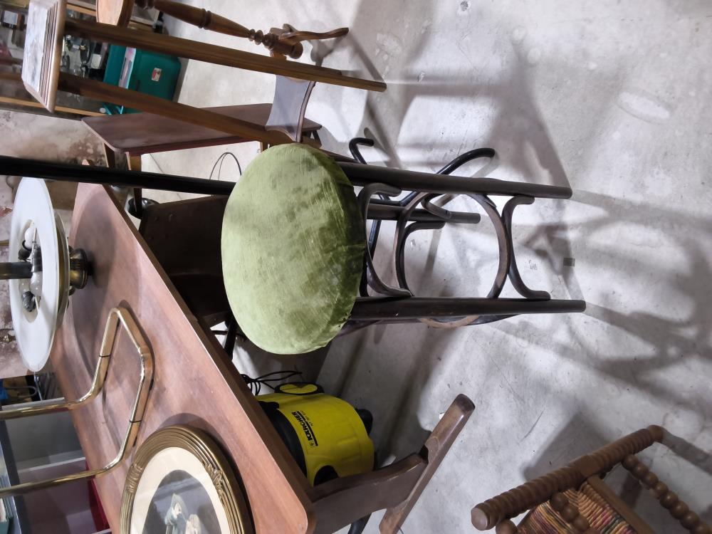 TABOURET ANCIEN ROTIN VELOURS VERT