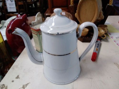 CAFETIÈRE TOLE BLANCHE