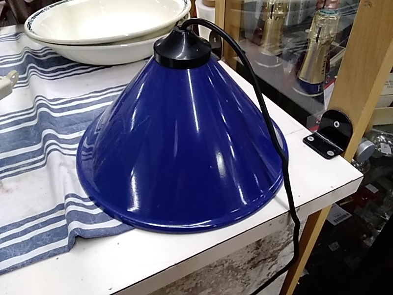 LAMPE ALU COULEUR BLEU 