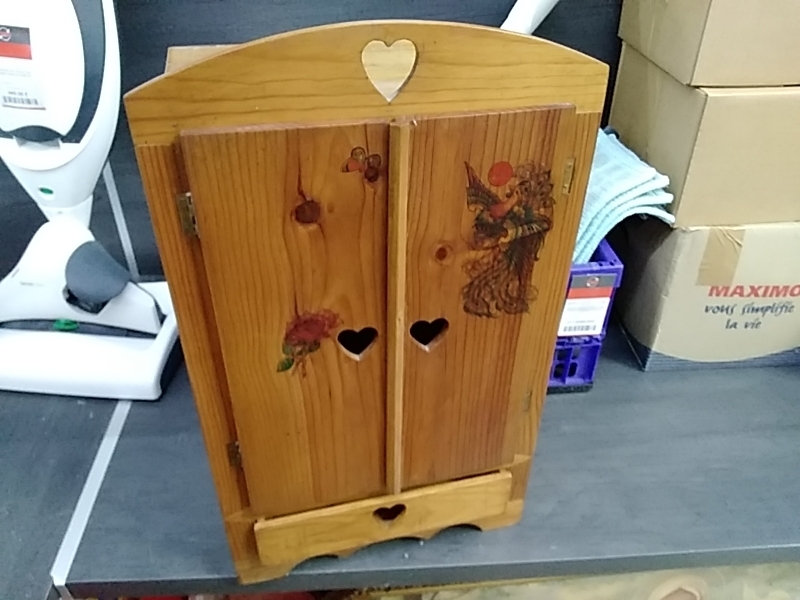 PETITE ARMOIRE JOUET BOIS 