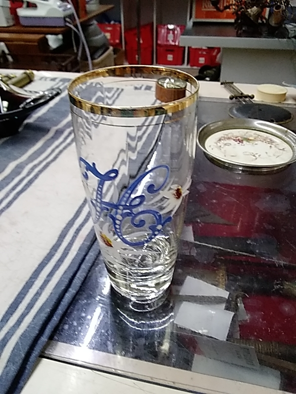 VERRE A BIÈRE ÉMAILLÉ 