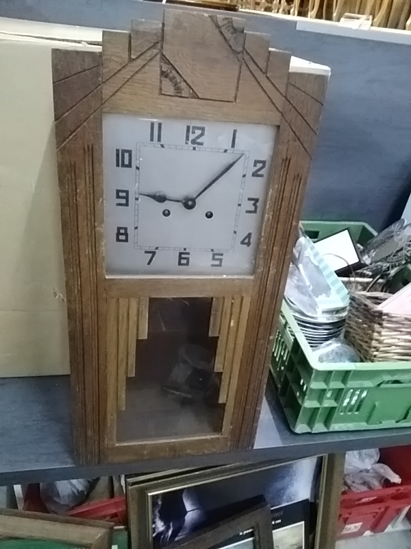 HORLOGE SANS BALANCIER 