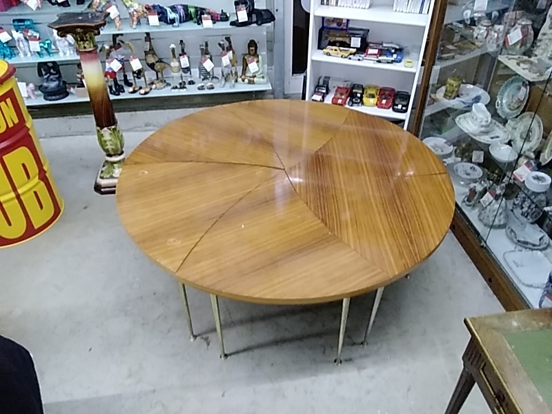 TABLE BASSE VINTAGE ANNÉES 60 / 70  EN 6 PIÈCES  DIAMÈTRE 150 CM