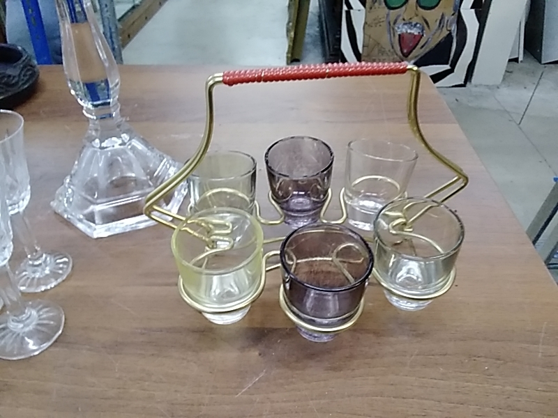 LOT DE 6 VERRES DIGESTIF 