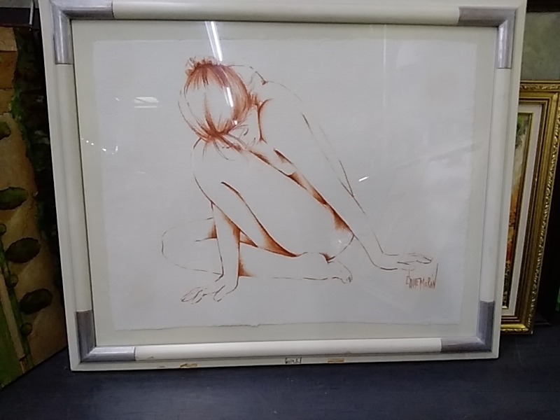 TABLEAU FEMME ACCROUPI  SIGNÉ 81 X 67 CM