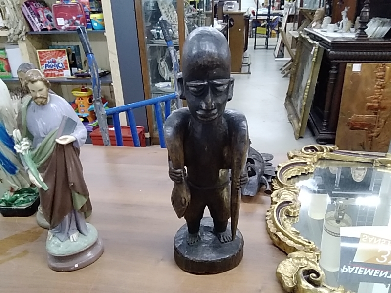 STATUETTE AFRICAINE 