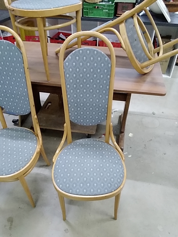 LOT DE 5 CHAISES THONET 1970