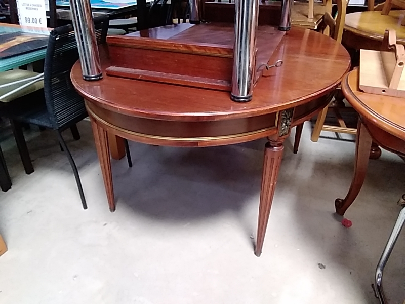 TABLE OVALE STYLE EMPIRE AVEC 1 ALLONGE 