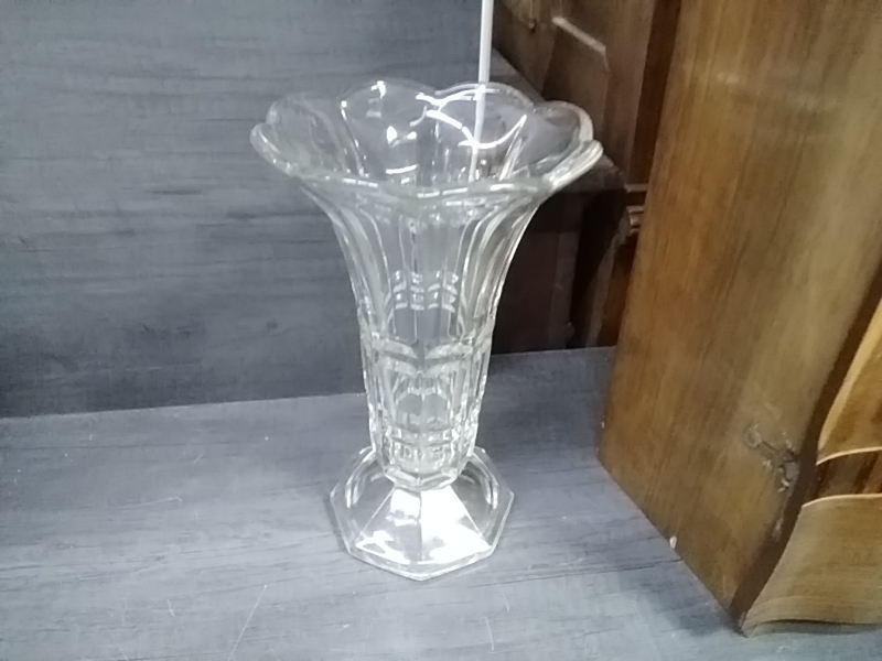 VASE ANCIEN VERRE