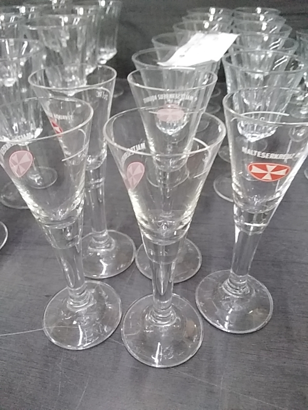 LOT DE 5 VERRES À LIQUEUR 