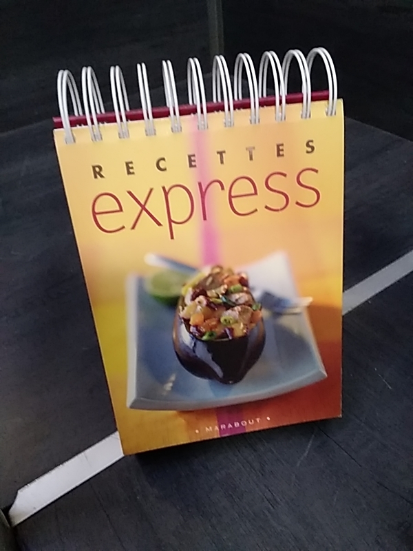 LIVRE DE RECETTES OCCASION 