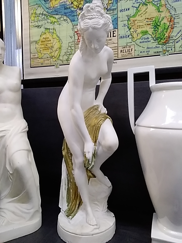 STATUE VENUS PLÂTRE HT. 88CM