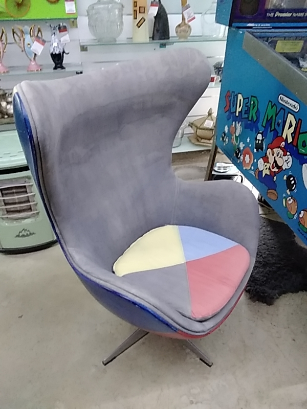 FAUTEUIL VINTAGE STYLE EGG 70’S COULEURS