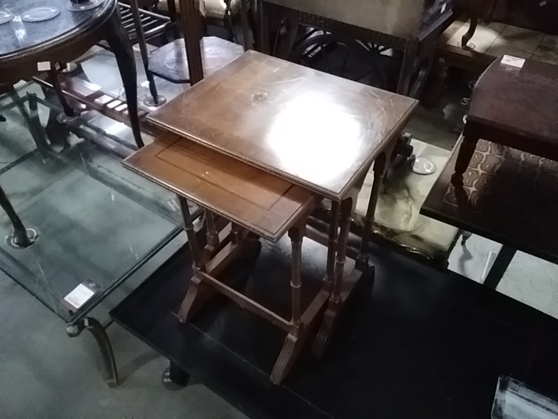 LOT DE 2 TABLES GIGOGNES MERISIER 