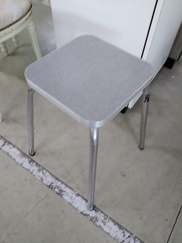 TABOURET FORMICA GRIS