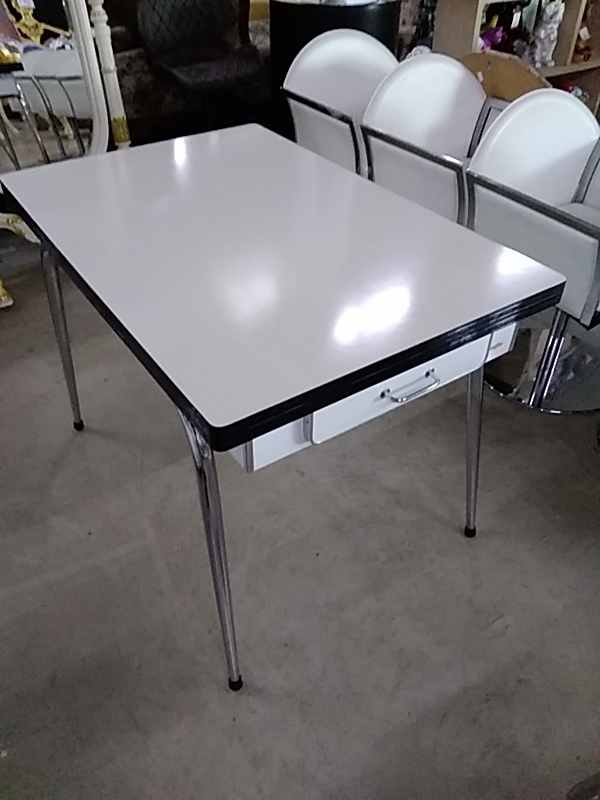 TABLE FORMICA BLANCHE 2ALLONGES 1TIROIR