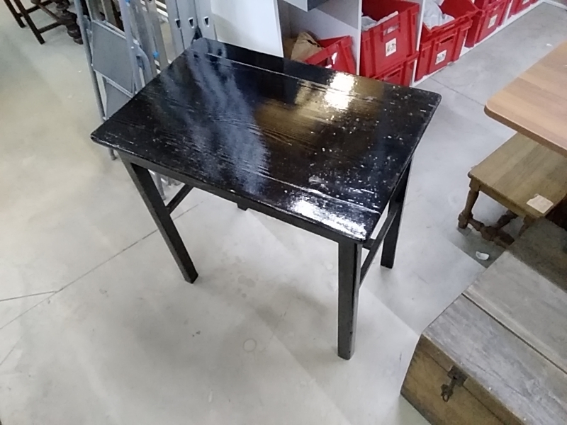 PETITE TABLE NOIRE 75 X 50 CM