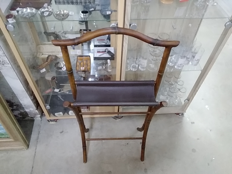 VALET DE CHAMBRE MÉTALLIQUE 