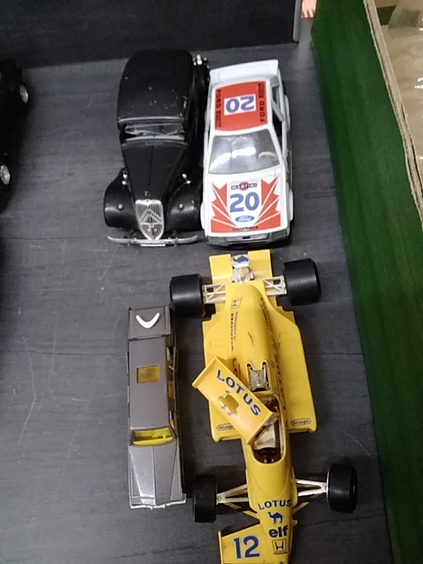 VOITURE DANS L’ÉTAT 