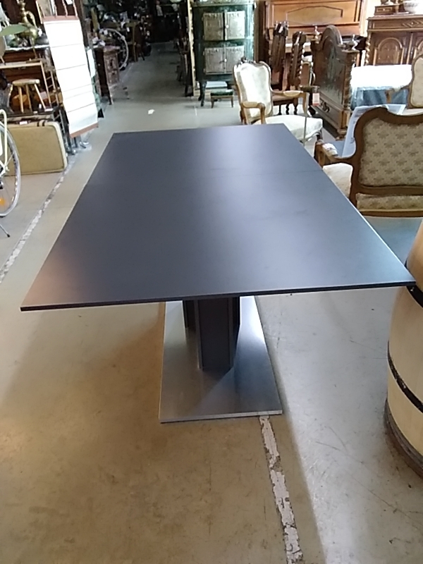 TABLE MODERNE 160 CM