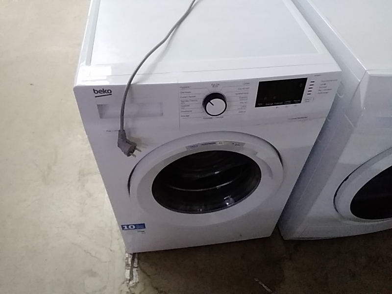 MACHINE À LAVER BEKO 