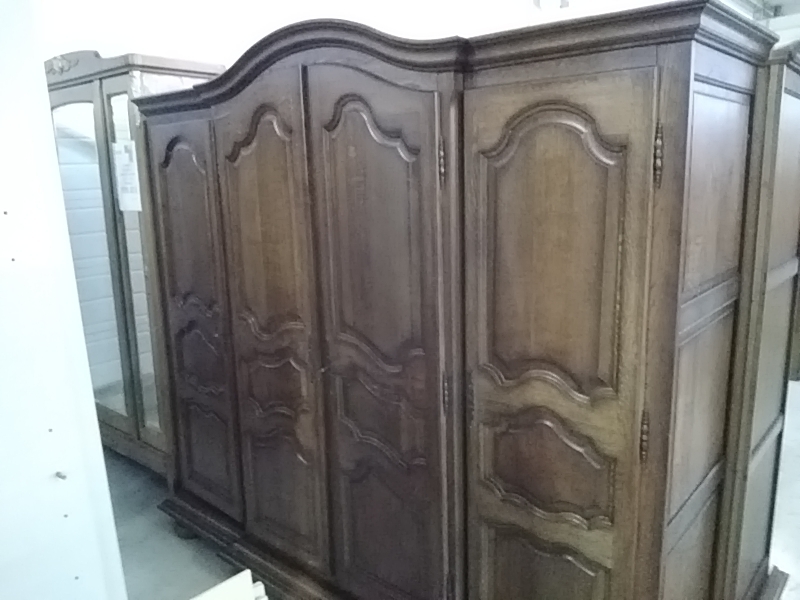 ARMOIRE  CHAPEAU DE GENDARME CHÊNE 4 PORTES 