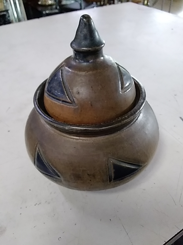 POT GRÈS SIGNEE GRÉGOIRE 