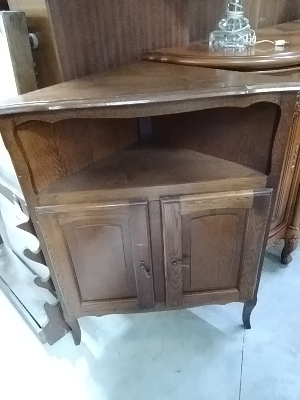 MEUBLE D’ANGLE BOIS FONCÉ 2 PORTES 